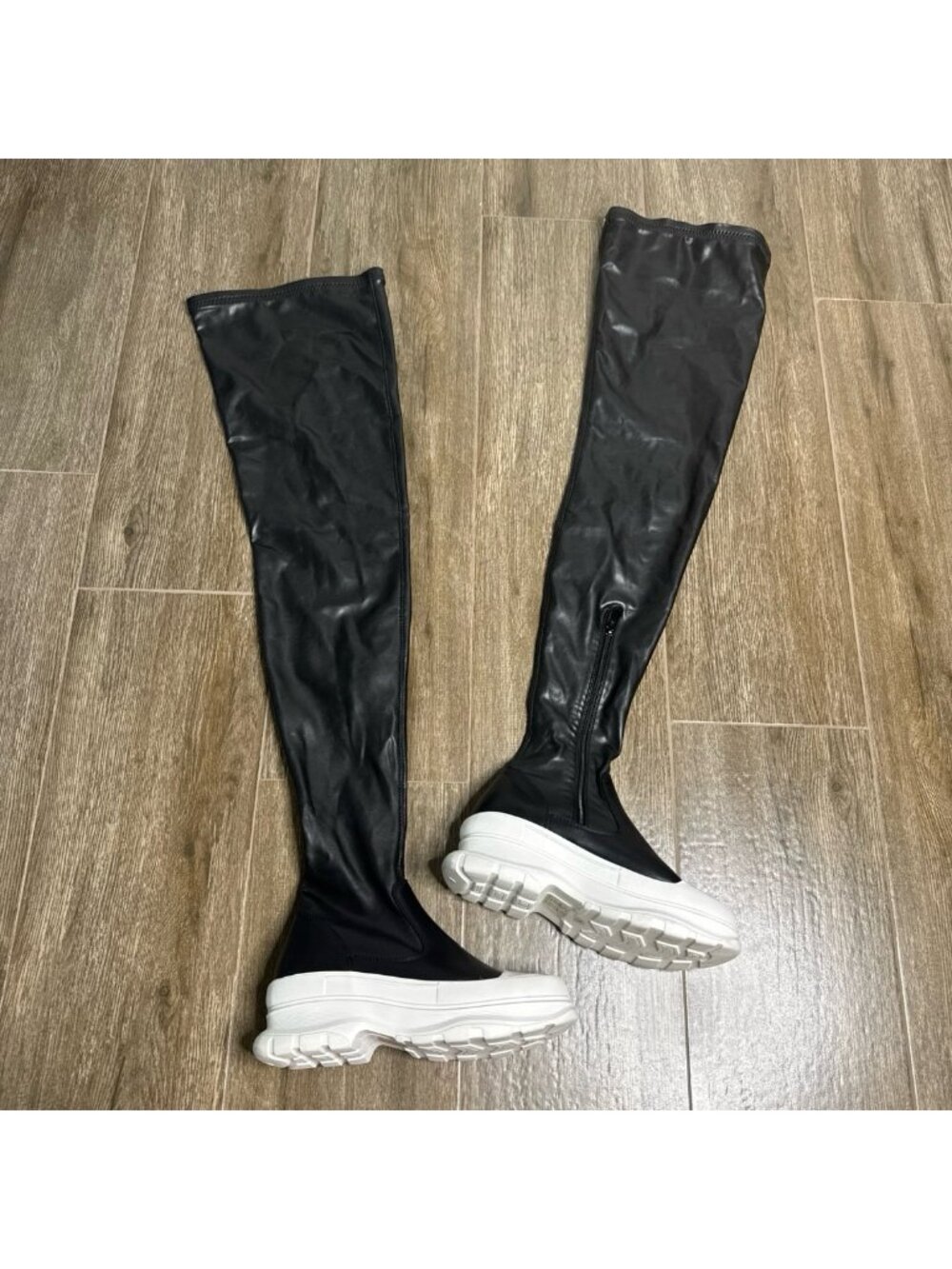 Azalea Wang Black White Thigh High Stretch Sneaker Boots 8